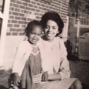 Meet your Posher, Carla